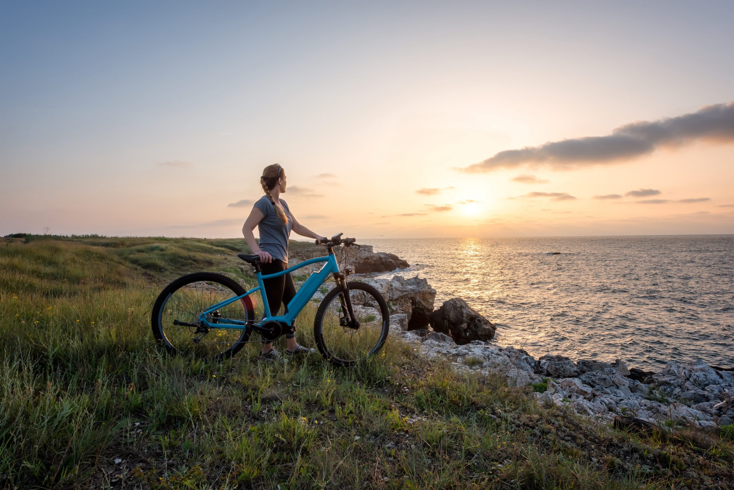 E-Mobility for Recreation: Exploring Canada’s Trails with E-Bikes